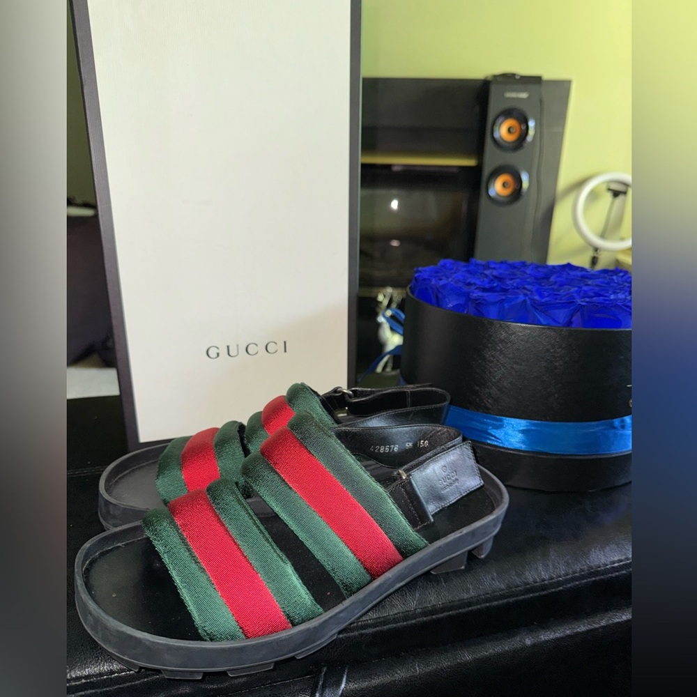 Gucci Black and Green Sporty Sandals Men size 5 and 1/2 (women 7.5)
